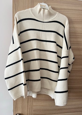 Kadın Beyaz Çizgili Boğazlı Triko Kazak - Görsel 2