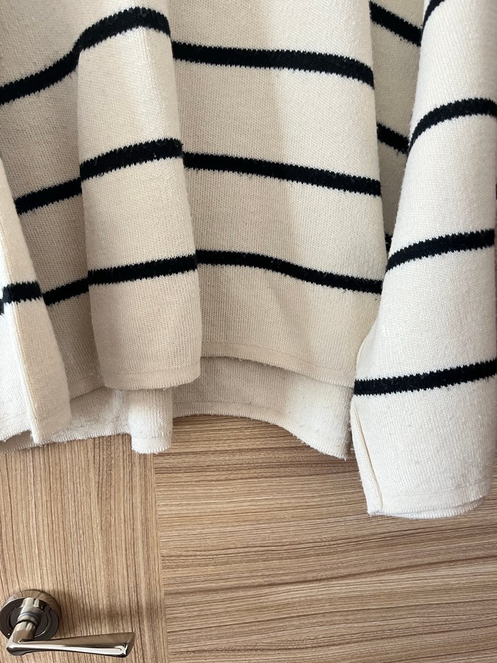 Kadın Beyaz Çizgili Boğazlı Triko Kazak - Görsel 5