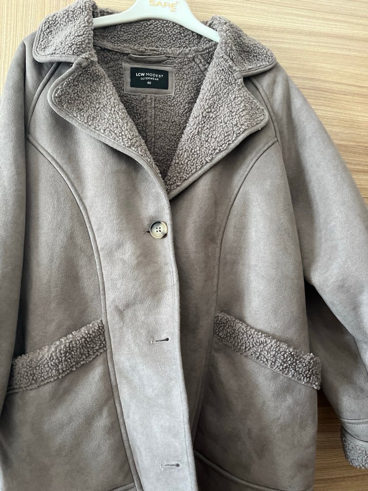 Düğmeli Bej Süet Midi Kadın Ceket - Görsel 2