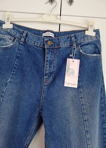 Bershka Paça Yırtmaçlı jean kot mavisi 