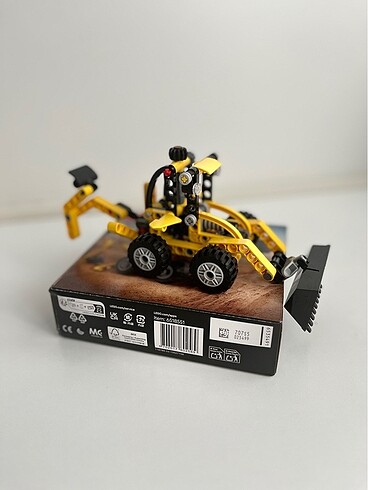  Beden LEGO TECHNİC [KUTULU KİTAPÇIKLI]