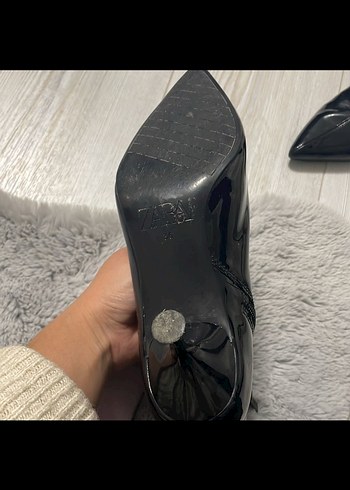 Siyah Parlak Yılan Desenli İnce Topuklu Bot - Görsel 4