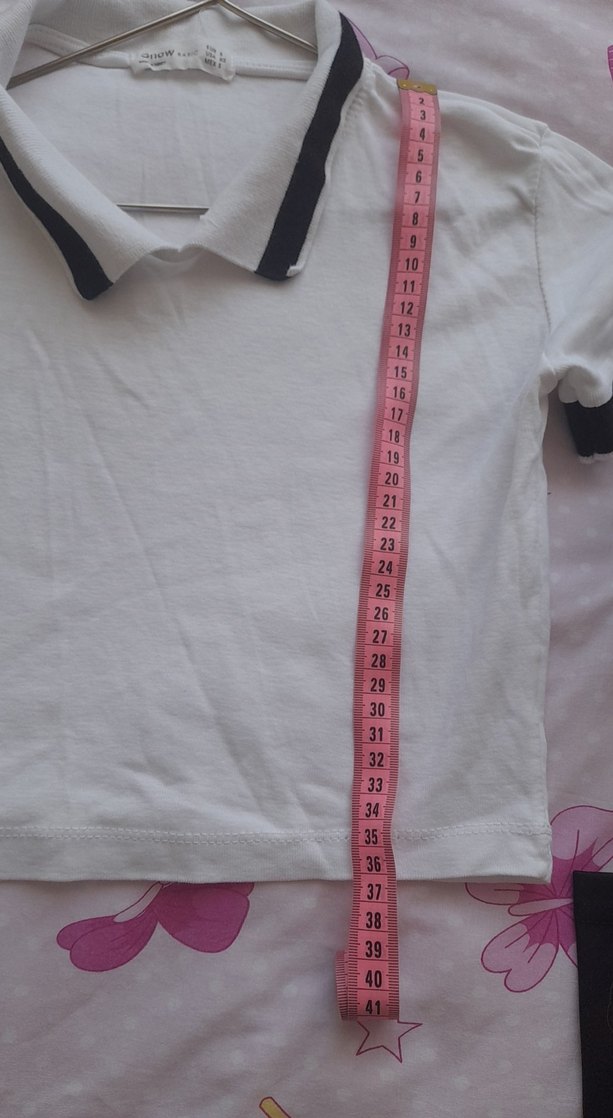 Kısa Kollu Beyaz Crop Top - Görsel 4