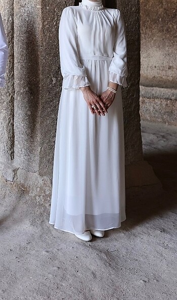 Bayan tesettür beyaz nikah elbisesi