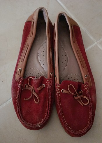 Kırmızı Süet Tokalı Kadın Loafer