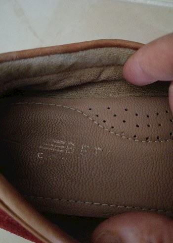 39,5 Beden Kırmızı Süet Tokalı Kadın Loafer