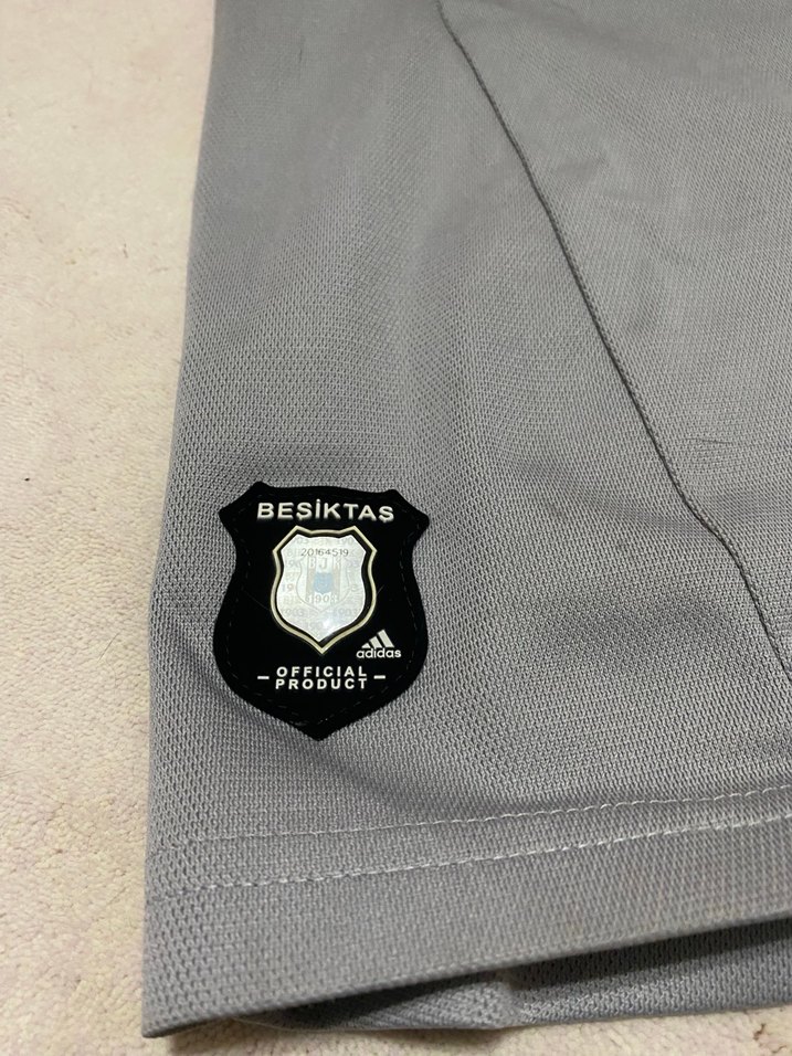 QUARESMA İMZALI FORMA - Görsel 5