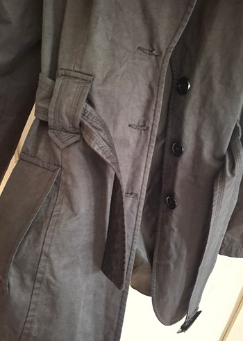 Siyah Kuşaklı Kadın Trençkot - Görsel 6