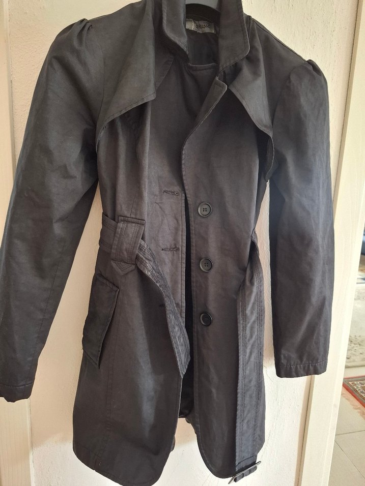 Siyah Kuşaklı Kadın Trençkot - Görsel 4