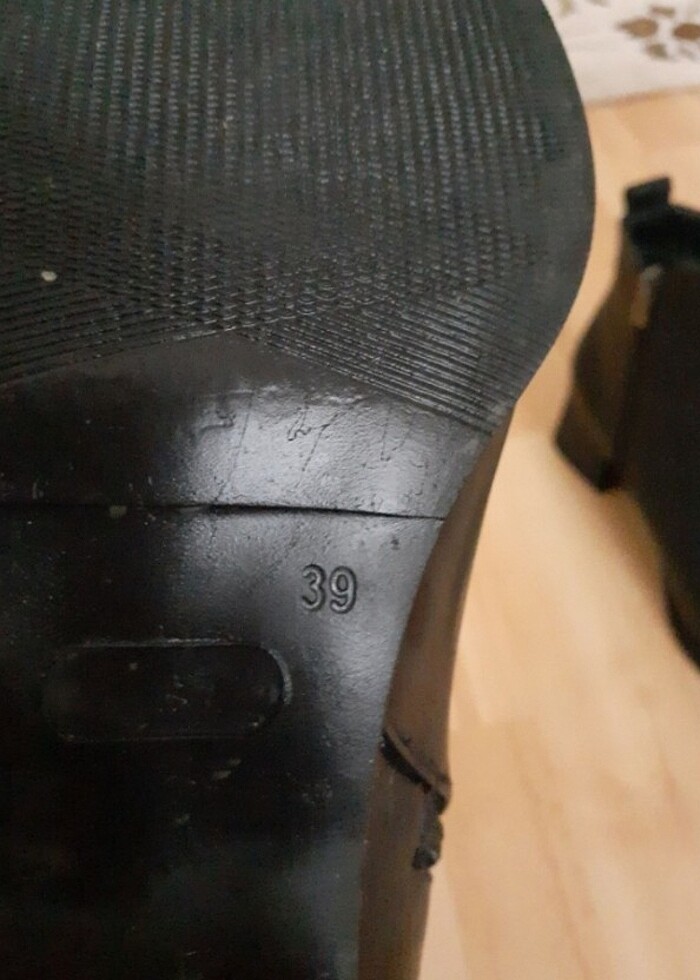 Fermuar detaylı klasik kadın botu - Görsel 5