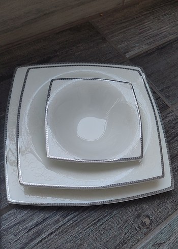 Gri Kenarlı Beyaz Kare Tabak Seti - Görsel 15