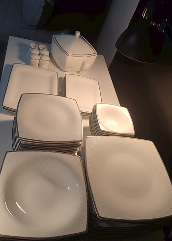 Gri Kenarlı Beyaz Kare Tabak Seti - Görsel 11