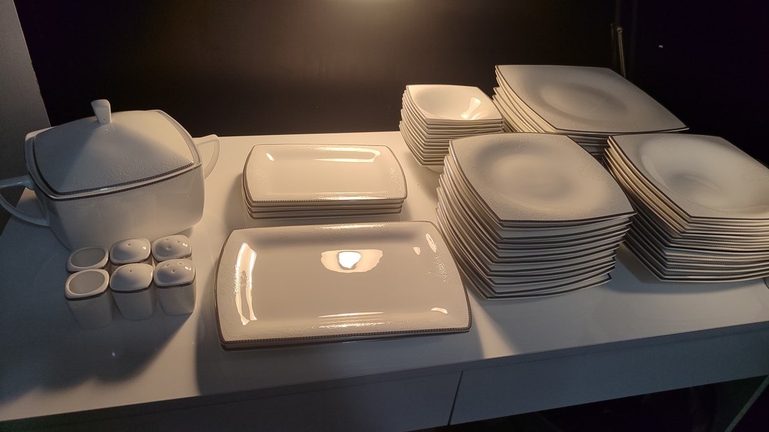 Gri Kenarlı Beyaz Kare Tabak Seti - Görsel 3