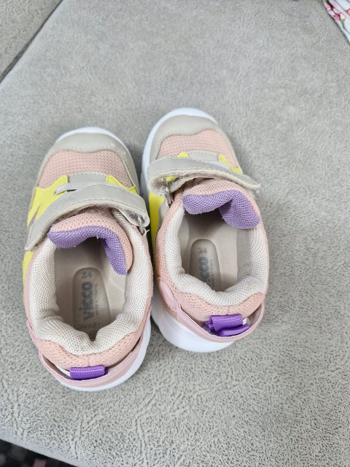 Vicco Kız Çocuk Sarı Cırt Cırtlı Spor Ayakkabı - Görsel 2