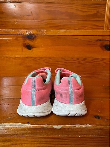 25 Beden pembe Renk Adidas spor ayakkabı