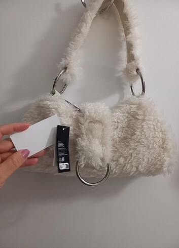 H&M Kol Çantası