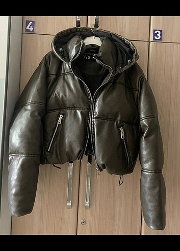 Zara Şişme Mont 