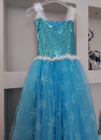ELSA ELBİSESİ