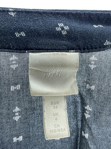 34 Beden çeşitli Renk H&M Kısa Elbise %70 İndirimli.