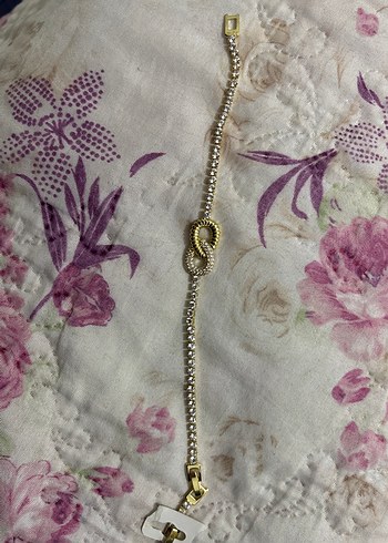 Altın Renkli Zincir Detaylı Yılan Desenli Bileklik - Görsel 2