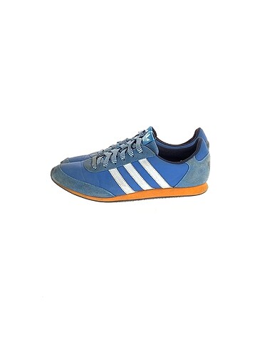 Adidas Spor Ayakkabı %70 İndirimli.