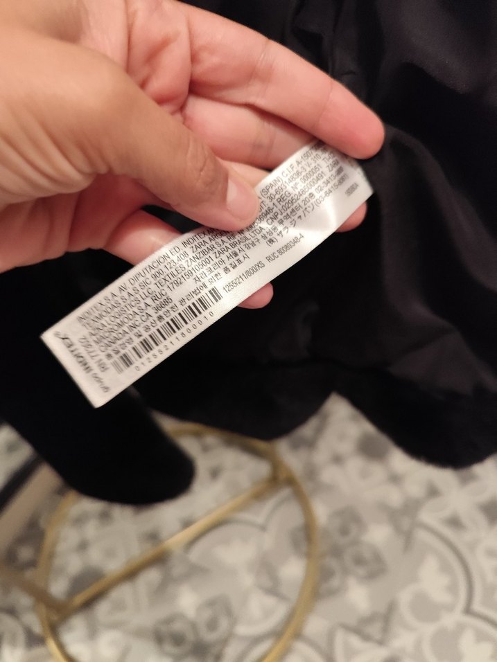 Siyah Peluş Yüksek Yakalı Kadın Mont - Görsel 5