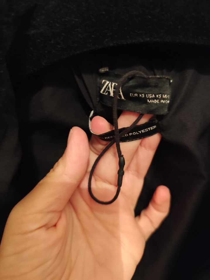 Siyah Peluş Yüksek Yakalı Kadın Mont - Görsel 4