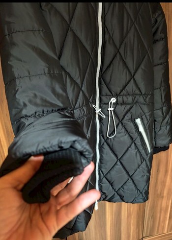 Kürk Detaylı Siyah Kadın Mont - Görsel 3