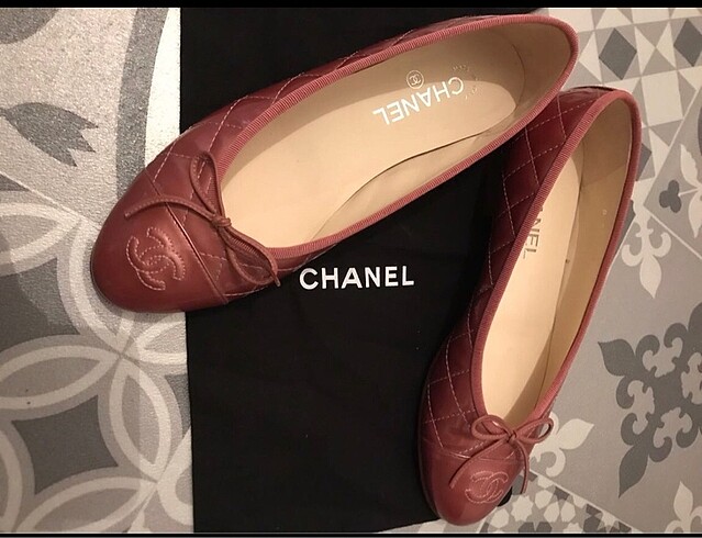 Chanel babet