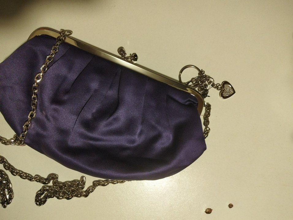 Zincir Detaylı Mor Saten Kadın Portföy Çanta - Görsel 3
