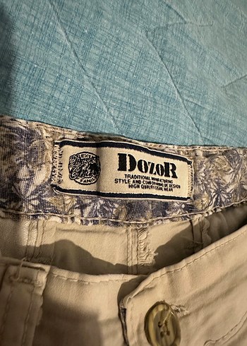 Bej Pamuklu Rahat Kesim Erkek Şort - Görsel 3