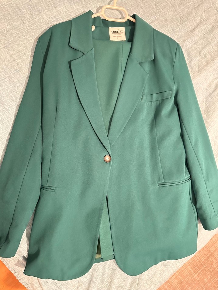 Klasik Şıklıkta Yeşil Kadın Takım Elbise - Görsel 2