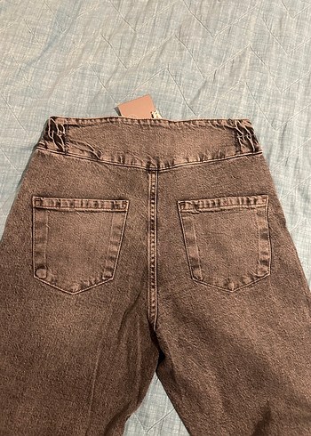 Gri Kemerli Kadın Mini Denim Pantolon - Görsel 11
