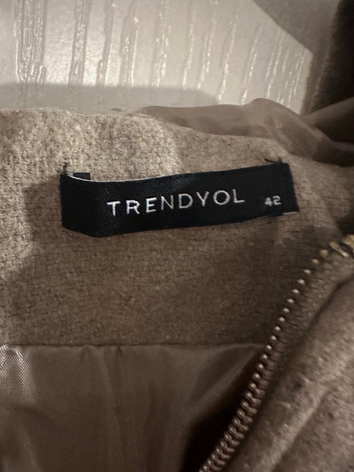 Bej Kadın Mini Yün Kaban - Görsel 5