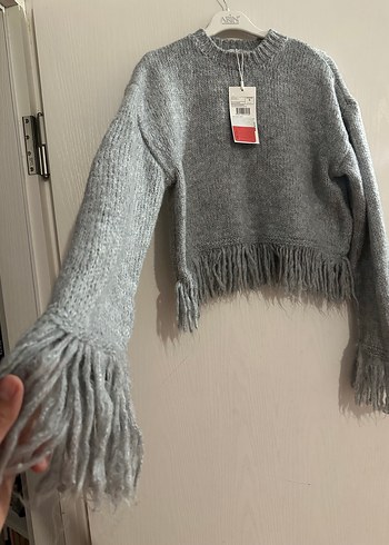 Gri Örgü Püsküllü Kadın Kazak - Görsel 4