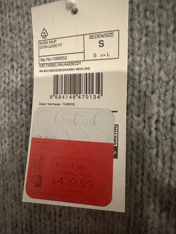 Gri Örgü Püsküllü Kadın Kazak - Görsel 5