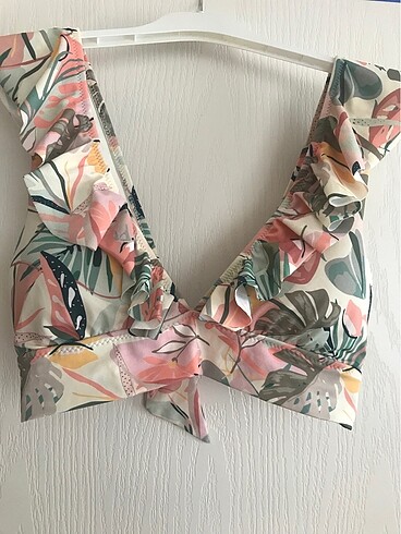 Bikini üstü
