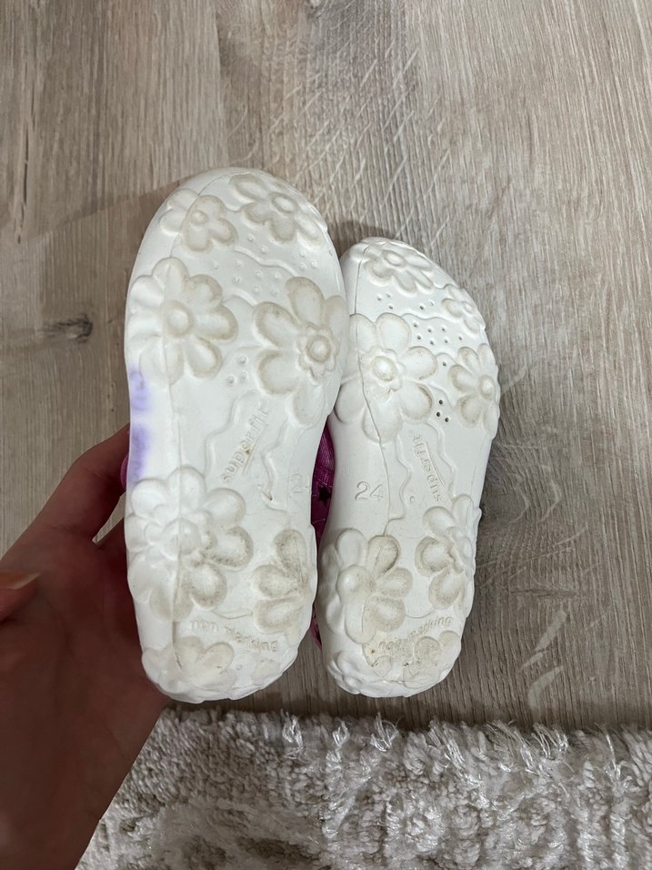 Kız Çocuk Pembe Bağcıksız Kaydırmaz Terlik - Görsel 3