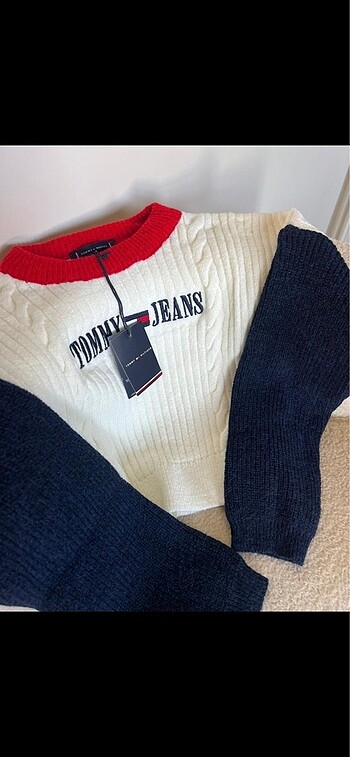 Tommy crop kazak