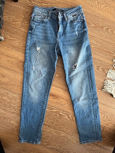 Mavi jeans mom jean