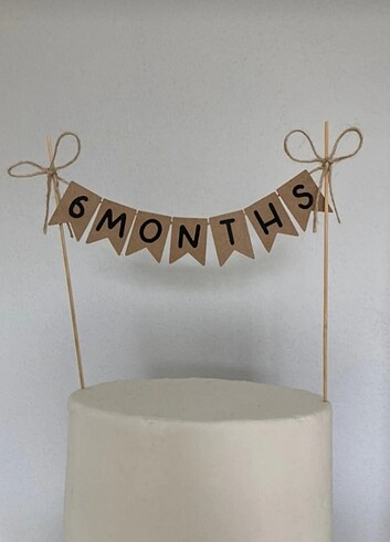 6MONTHS yazılı Pasta Süsü