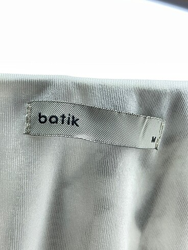 m Beden çeşitli Renk Batik Uzun Elbise %70 İndirimli.