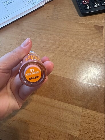 Beden NYX DUCK PLUMP