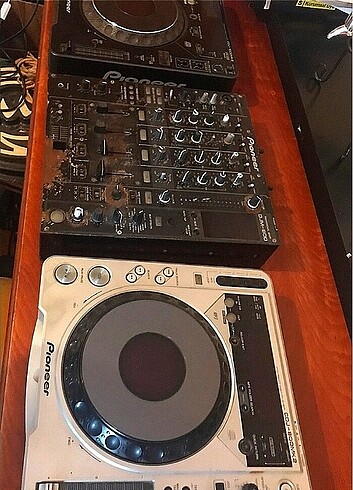 Dj SETUP DJM 800 CDJ 1000MK2 CDJ 800MK2 