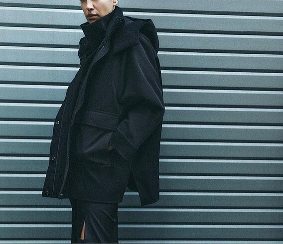 Zara Yün detaylı parka