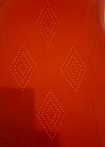 Kırmızı kolsuz kadın kazak - Görsel 2