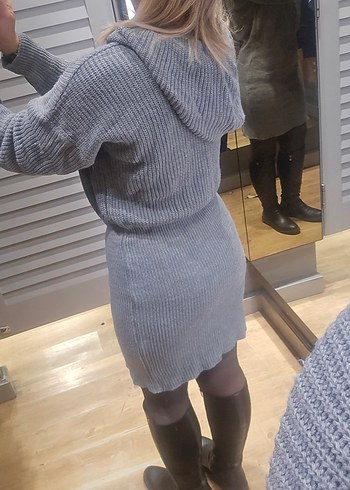 Gri Triko Kapüşonlu Elbise - Görsel 3