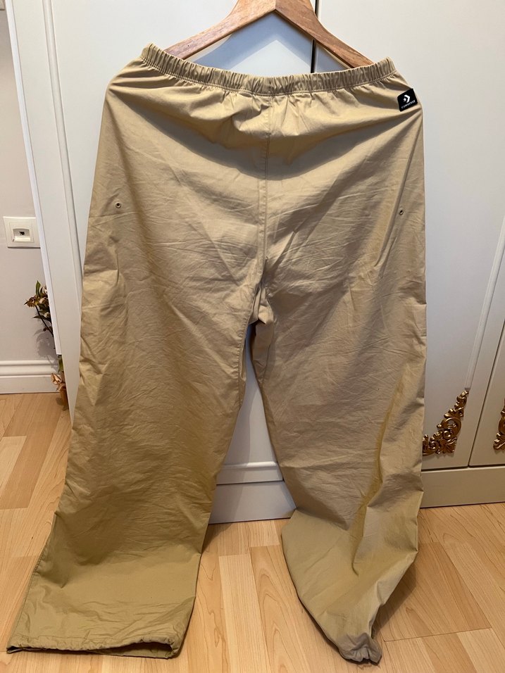 Bej-krem rengi orjinal converse bol kadın paraşüt pantolon - Görsel 2