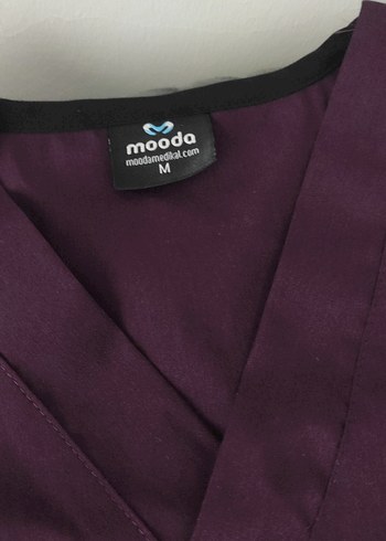 Moodamedical Mürdüm Likralı Kumaş Cerrahi Takım V Yaka Forma - Görsel 7