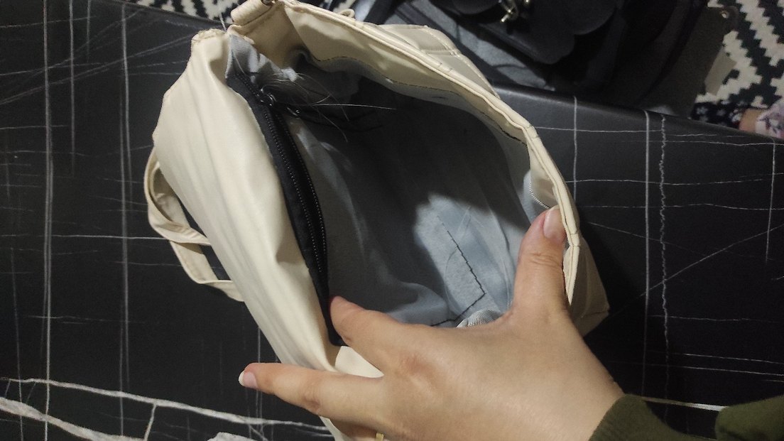 Dikişli Beyaz Deri Kadın Çanta - Görsel 5